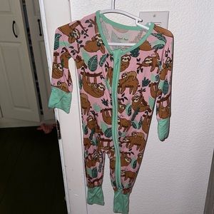 Little sleepies 0-3 month zippy Sleepy Sloth